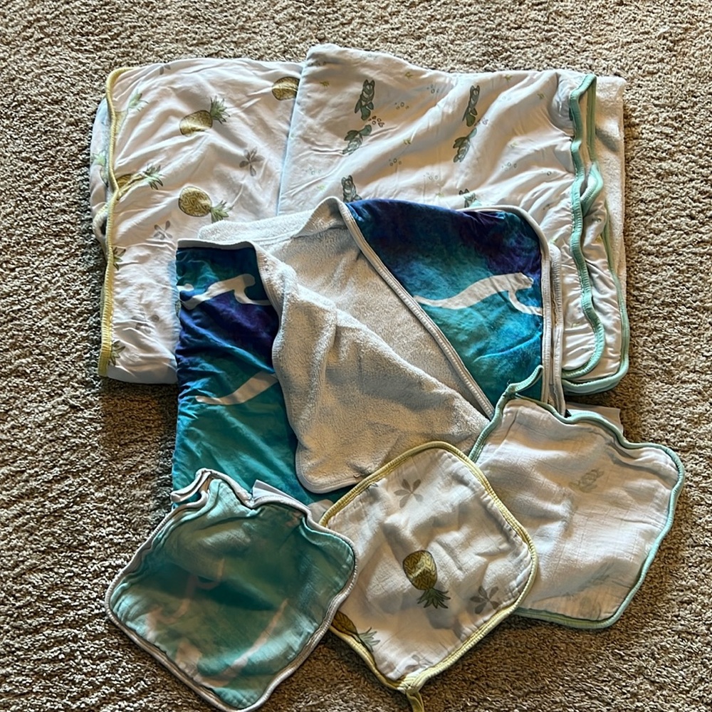 Coco moon. Hooded baby bath towels